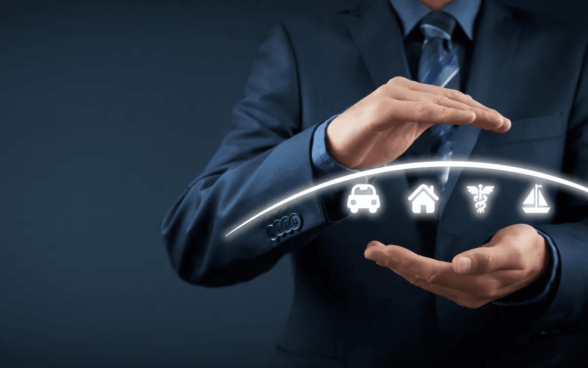 Insurance agents helping customers across the U.S.